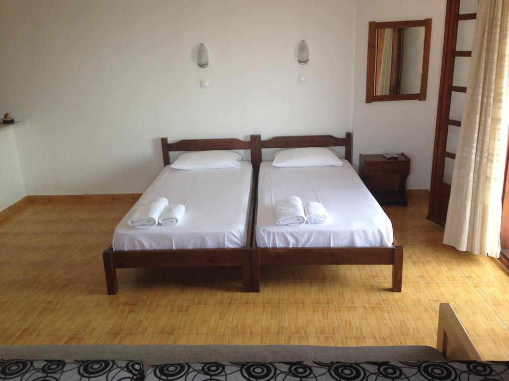 Delimaras Studios Nea Skioni Zimmer foto